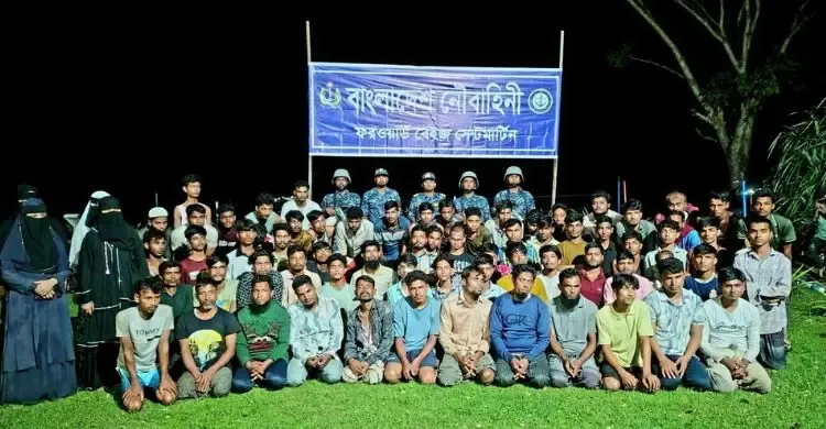 সমুদ্রপথে মালয়েশিয়া পাচারের সময় ৬৫ জন উদ্ধার, আটক ১১ পাচারকারী