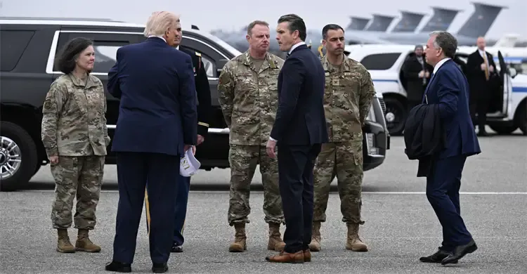 ইরান যুদ্ধে অংশ নিতে রওয়ানা দিয়েছে ২৫০০ মার্কিন সেনা