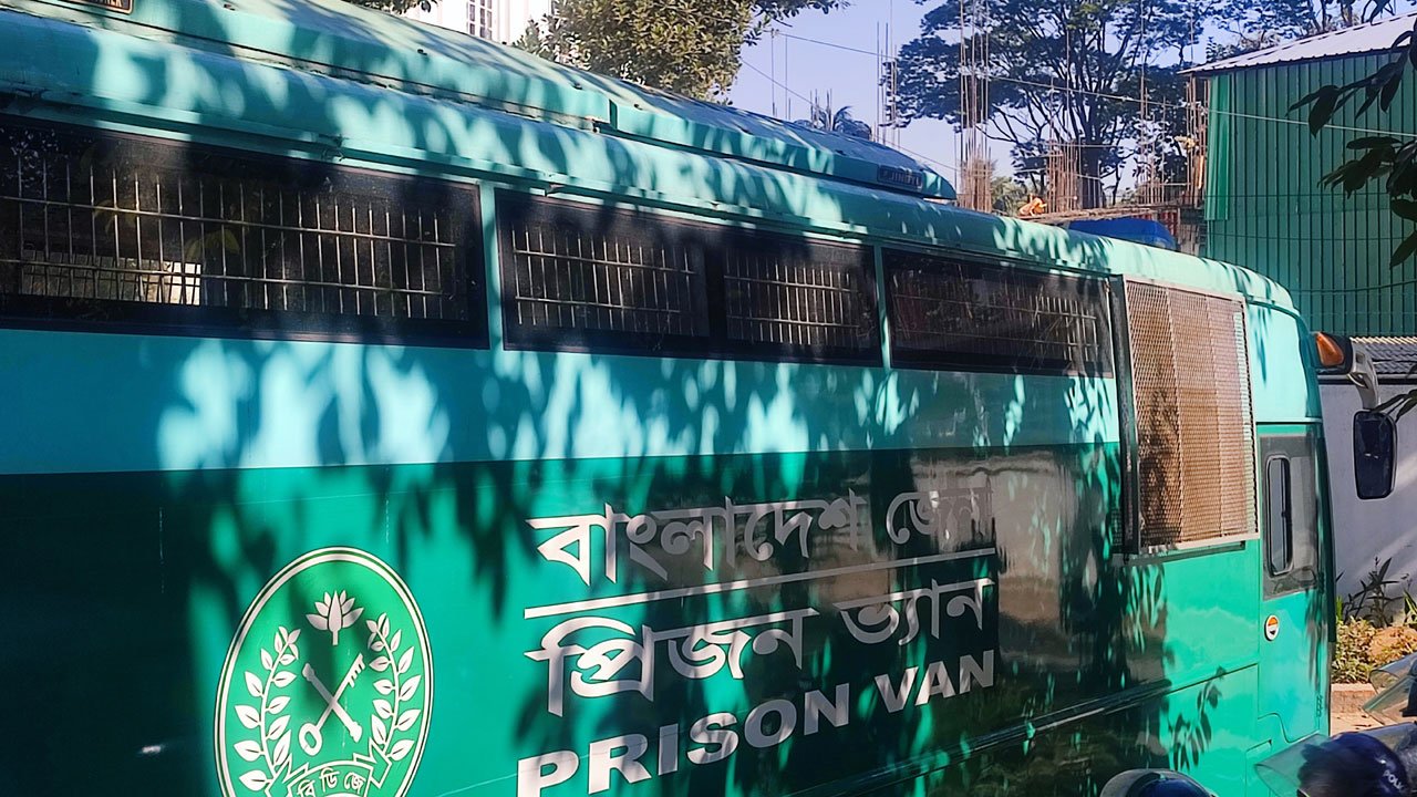 van-20251221081519