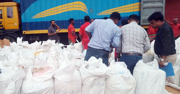 শুল্ক ফাঁকি দেওয়ার চেষ্টা, কয়েক কোটি টাকার পণ্য জব্দ
