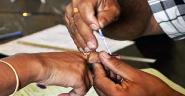 পশ্চিমবঙ্গে দুই বুথে পুনর্নির্বাচন আজ