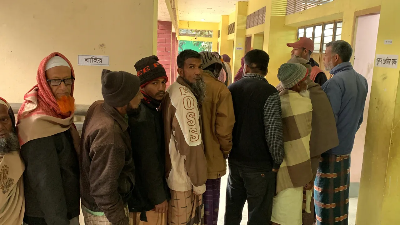 রাজশাহীতে সাড়ে ছয় ঘণ্টায় ভোট পড়েছে ৪৬.৮৩ শতাংশ