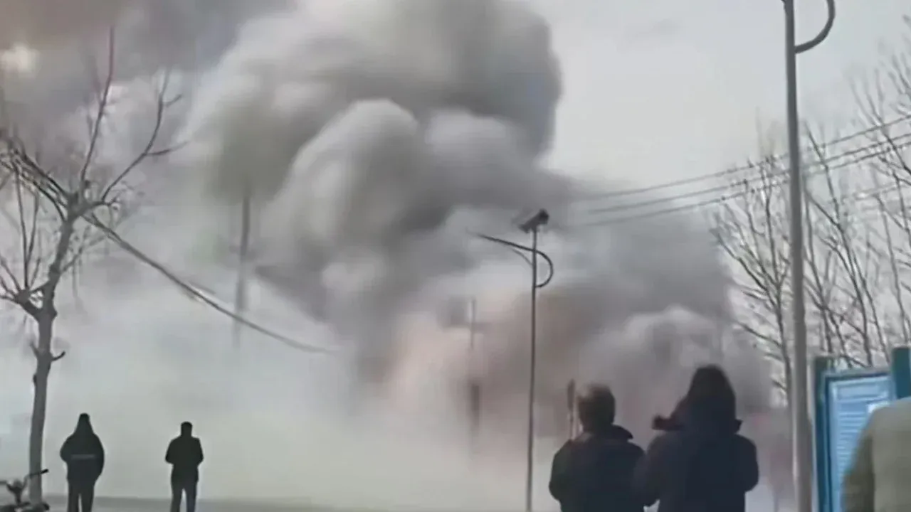 চীনে আতশবাজির দোকানে বিস্ফোরণ, নিহত ৮