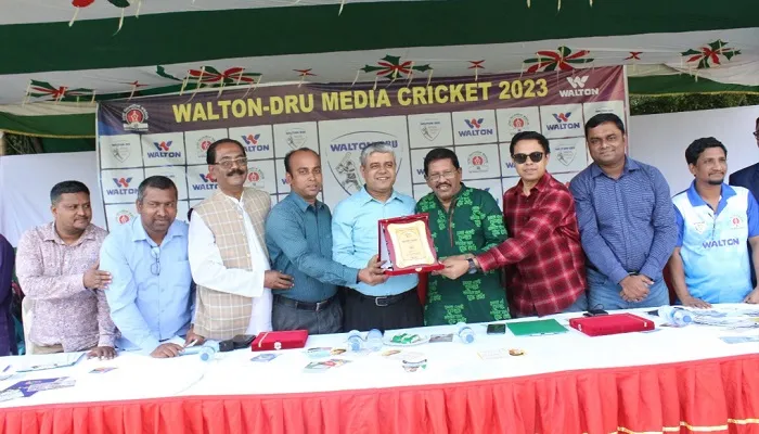 ওয়ালটন-ডিআরইউ মিডিয়া ফুটবল-২০২৩ এ চ্যাম্পিয়ন ইনকিলাব