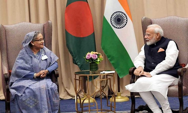 Unresolved issues with India can be solved through discussions: PM