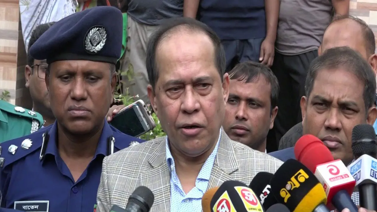 প্রার্থীরা আন্তরিক না হলে সুষ্ঠু নির্বাচন সম্ভব নয় : সিইসি