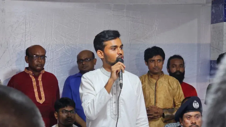 ধর্মীয় বিভাজন উসকে দিয়ে রাজনীতির স্বার্থ হাসিলের চেষ্টা চলেছে : আসিফ মাহমুদ