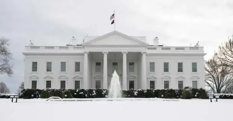 যুক্তরাষ্ট্রে শাটডাউন ঘিরে ব্যাপক কর্মী ছাঁটাইয়ের শঙ্কা