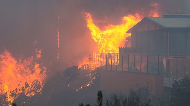 Thousands evacuated as wildfire rages in LA