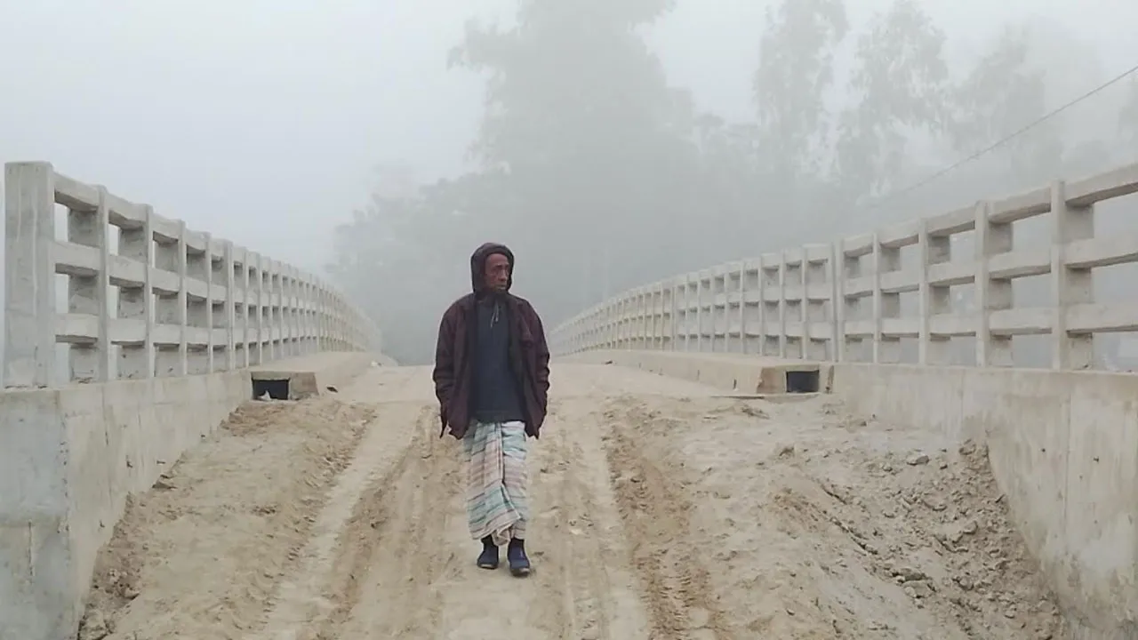 শীতে বিপর্যস্ত জনজীবন, কুড়িগ্রামে তাপমাত্রা ১০ ডিগ্রি