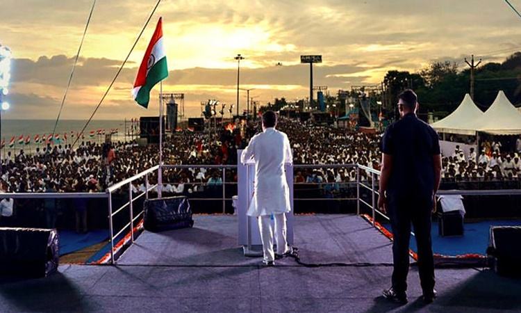 Rahul Gandhi begins long march