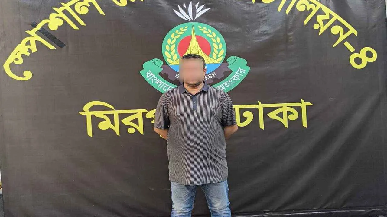 প্রথমে নেপাল পরে লিবিয়া হয়ে নৌকায় ইতালি নিতো চক্রটি