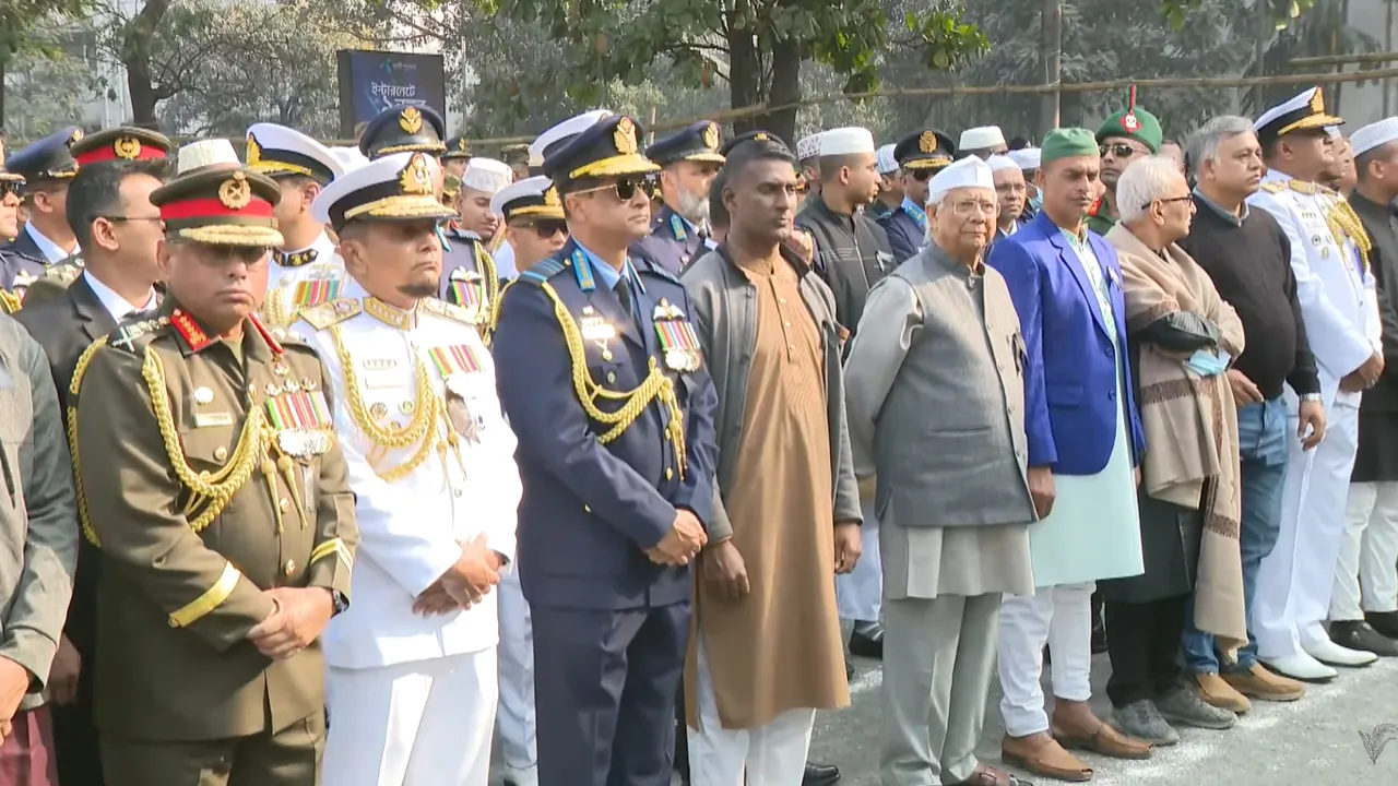 মানিক মিয়া অ্যাভিনিউয়ে খালেদা জিয়ার জানাজায় প্রধান উপদেষ্টা