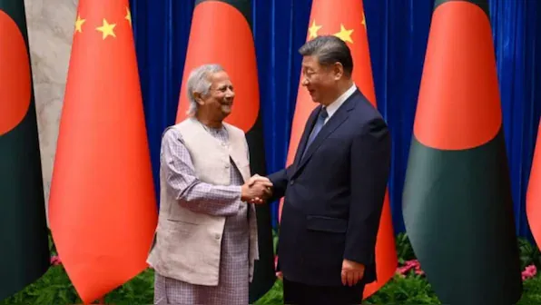 চীন সফরে প্রধান উপদেষ্টার ৫ অর্জন
