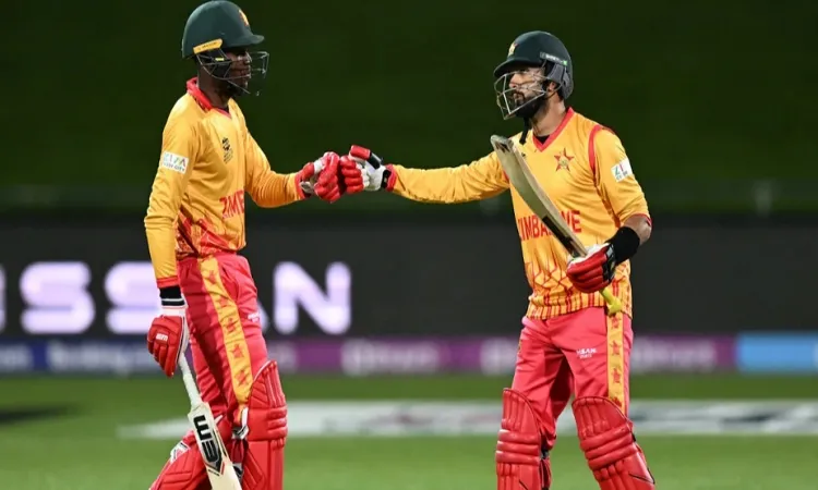 রাজার অর্ধশতকে দাপুটে জয় পেল জিম্বাবুয়ে