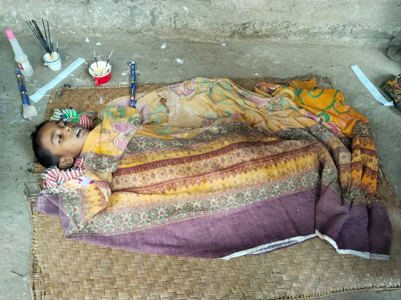 জাফলংয়ে বেপরোয়া ট্রাকের চাপায় ৬ বছরের শিশুর মৃত্যু