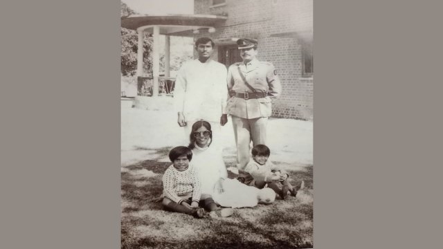 ১৯৭৫ সালে কুমিল্লা সেনানিবাসে